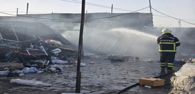 Şanlıurfa'da geri dönüşüm tesisinde yangın! İtfaiyeden müdahale