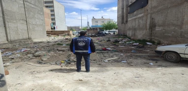 Boş araziyi çöplüğe çevirenlere ceza! Zabıta harekete geçti