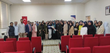 Kudüs Şairi M. Akif İnan'ın kızı babasını anlattı... Konferansta duygusal anlar