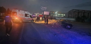 Şanlıurfa'da polislerden kaçarken kaza yaptılar! Araçlar sağa sola savruldu...