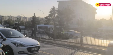 Şanlıurfa'da otomobil refüje çarpıp takla attı