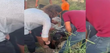 Kanalizasyon çukurundan ses duydular! Şanlıurfa itfaiyesinden kurtarma operasyonu