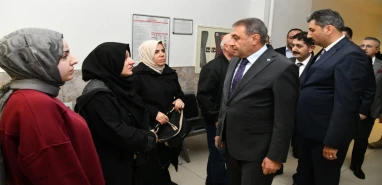 Patlamada yaralanmıştı... Vali Şıldak'tan geçmiş olsun ziyareti