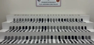 Şanlıurfa'da kaçakçılık operasyonu: 249 cep telefonu ele geçirildi