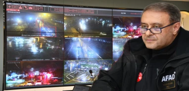 Şanlıurfa Valisi'nden uyarı geldi: Su baskınları yaşanıyor, trafiğe çıkmayın!