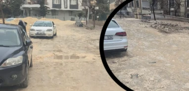 Şanlıurfa'nın göbeğinde çamur yol çilesi... Mahalle sakinleri isyanda