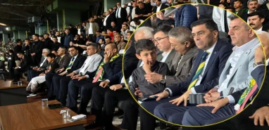 Şehrin renklerine şık bir dokunuş: Şanlıurfa Emniyet Müdürü gönülleri fethetti!