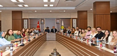Harran Üniversitesi'nde gurur buluşması: Şanlıurfa’nın sesi dünyada duyuluyor
