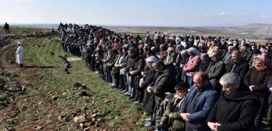Şanlıurfa’da kuraklık tehlikesi büyüyor! Şanlıurfalılar yağmur duasına çıkıp kurban kestiler
