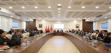 Yüz binlerce kamu görevlisinin gözü bu masada