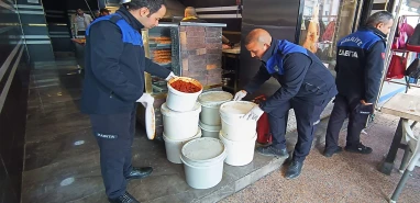 Şanlıurfa’da Ramazan denetimi: Binlerce ürün toplatıldı, 19 iş yeri mühürlendi!