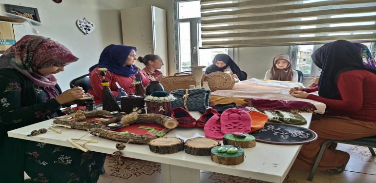 Eyyübiye’deki kadın destek merkezleri kadınların uğrak yeri oldu