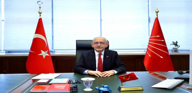 Kılıçdaroğlu CHP Genel Merkezi'nde göreve başladı