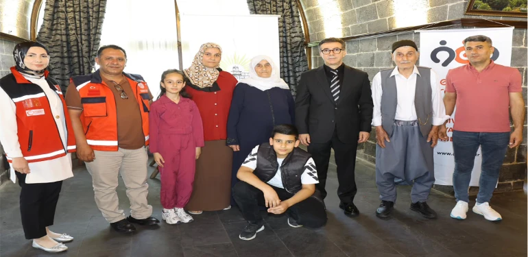 Şanlıurfa’da 3 kuşak aynı sofrada buluştu