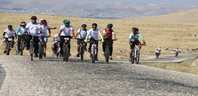 Klaus Schmidt’in izinden Göbeklitepe’ye pedal çevrildi