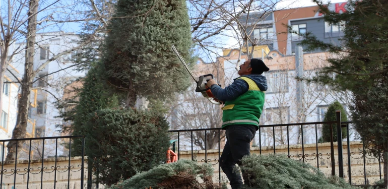 Karaköprü’de yıl boyu sürecek bakım çalışmaları başladı!