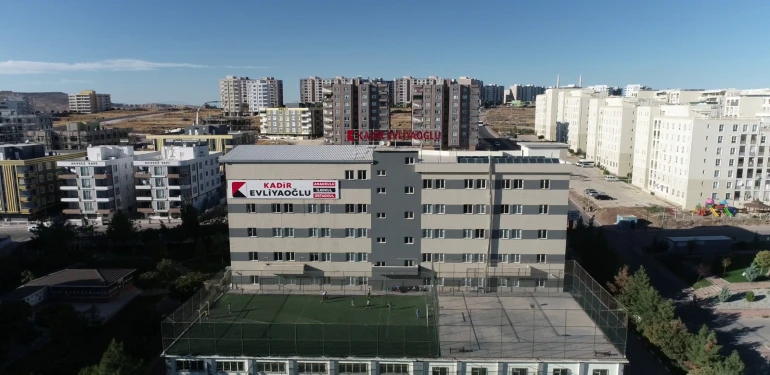 Uluslararası yarışma başlıyor... Ev sahibi Kadir Evliyaoğlu Koleji!