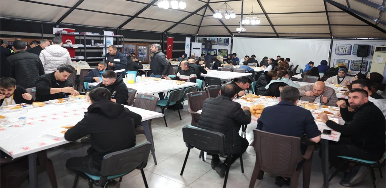 Eyyübiye’de Ramazan ruhu sofralarda can buluyor!