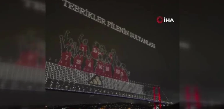 Millilerin Avrupa şampiyonluğu coşkusu gökyüzüne taşındı