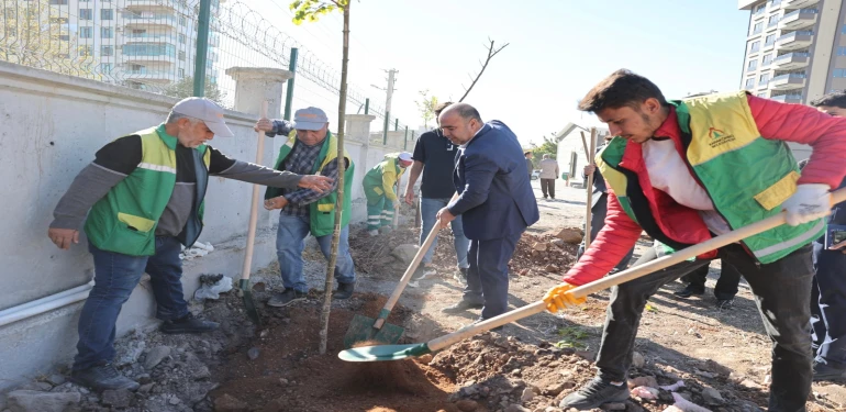 Karaköprü'de yeşil alan seferberliği: 20 yeni park geliyor