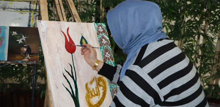 Karaköprü’de resim kurslarıyla boş zamanlar verimli hale geliyor