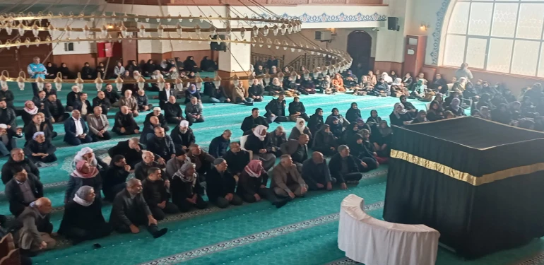 Şanlıurfa’da hacı adaylarına Kabe maketiyle uygulamalı eğitim!