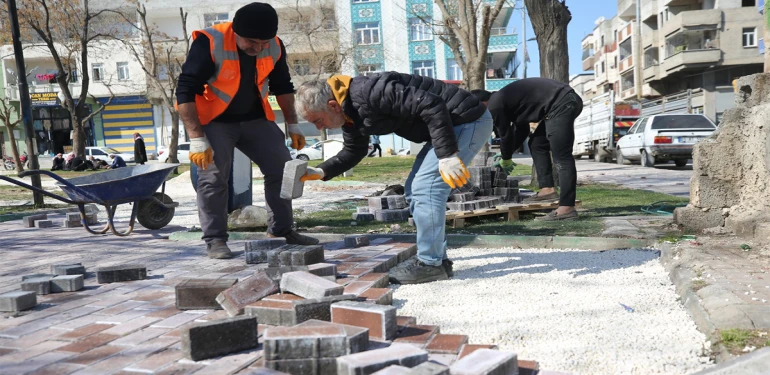 Eyyübiye’de betonun yerini yeşil alıyor!