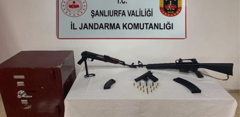 Haliliye’de jandarmadan silah operasyonu: 2 kişi yakalandı