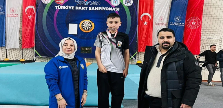 Şanlıurfa’nın genç dart yıldızları ulusal arenada parladı!