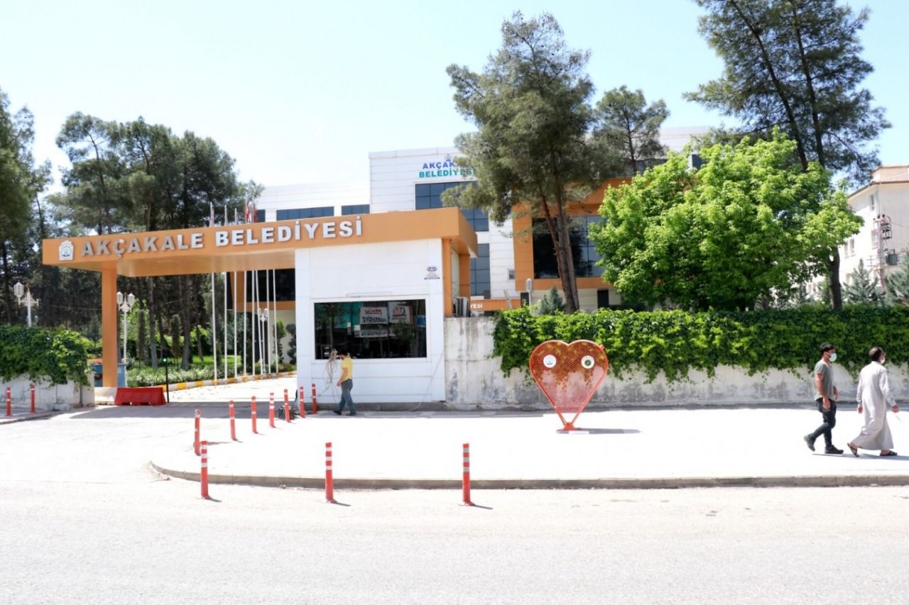 AKÇAKALE BELEDİYE BAŞKANLIĞI İHALE SURETİYLE SATIŞI YAPILACAK OLAN AKÇAKALE BELEDİYESİNE AİT TAŞINMAZ  İHALE İLANI