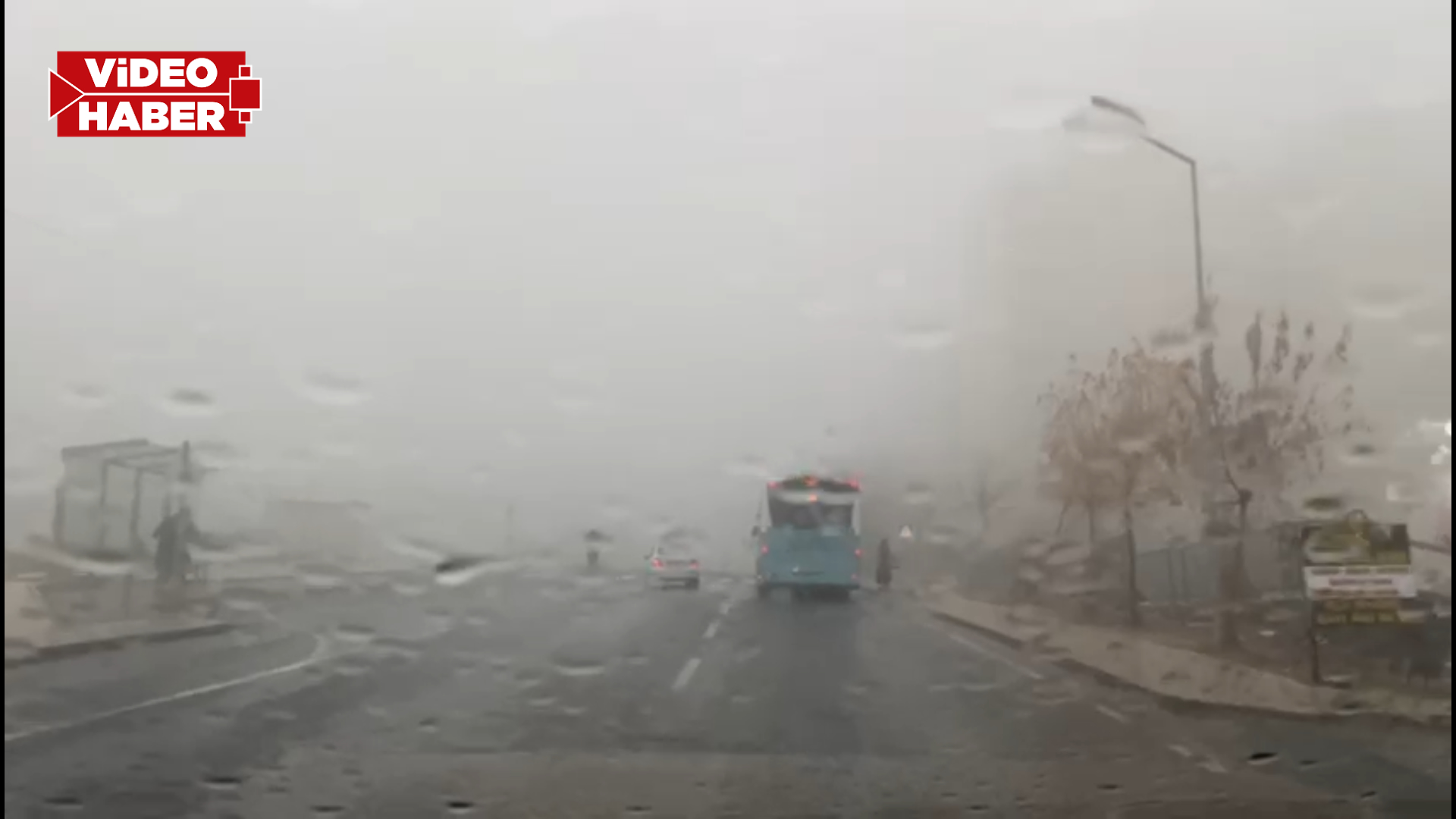 Şanlıurfa'da yağmur ve sis etkili oluyor! Görüş mesafesi düştü