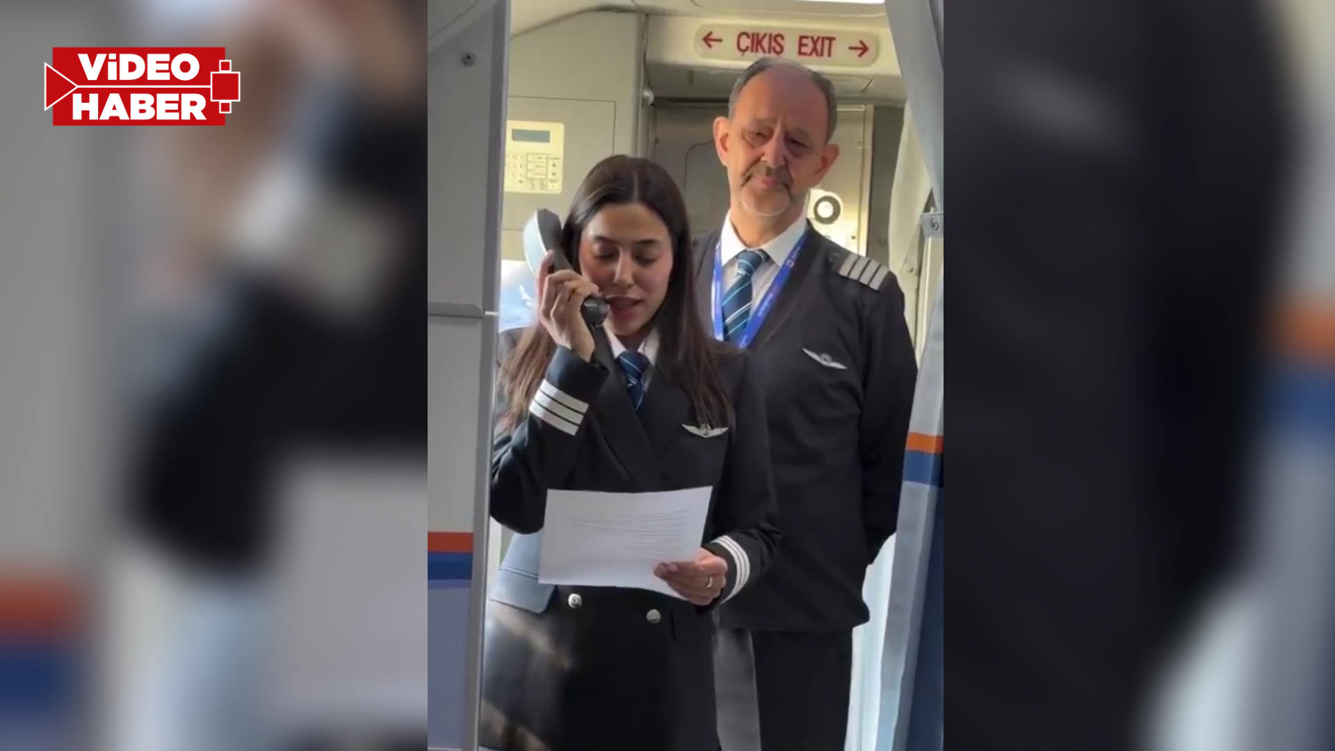 42 yıllık pilot son uçuşunu Şanlıurfa’dan kızıyla yaptı!