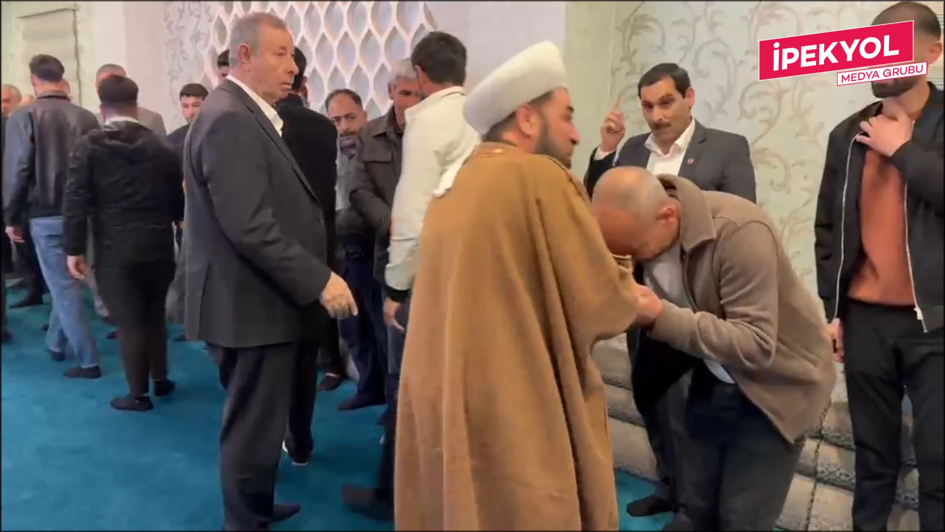 Şanlıurfa'da iki aile arasındaki husumet son buldu! Barış yemini edildi