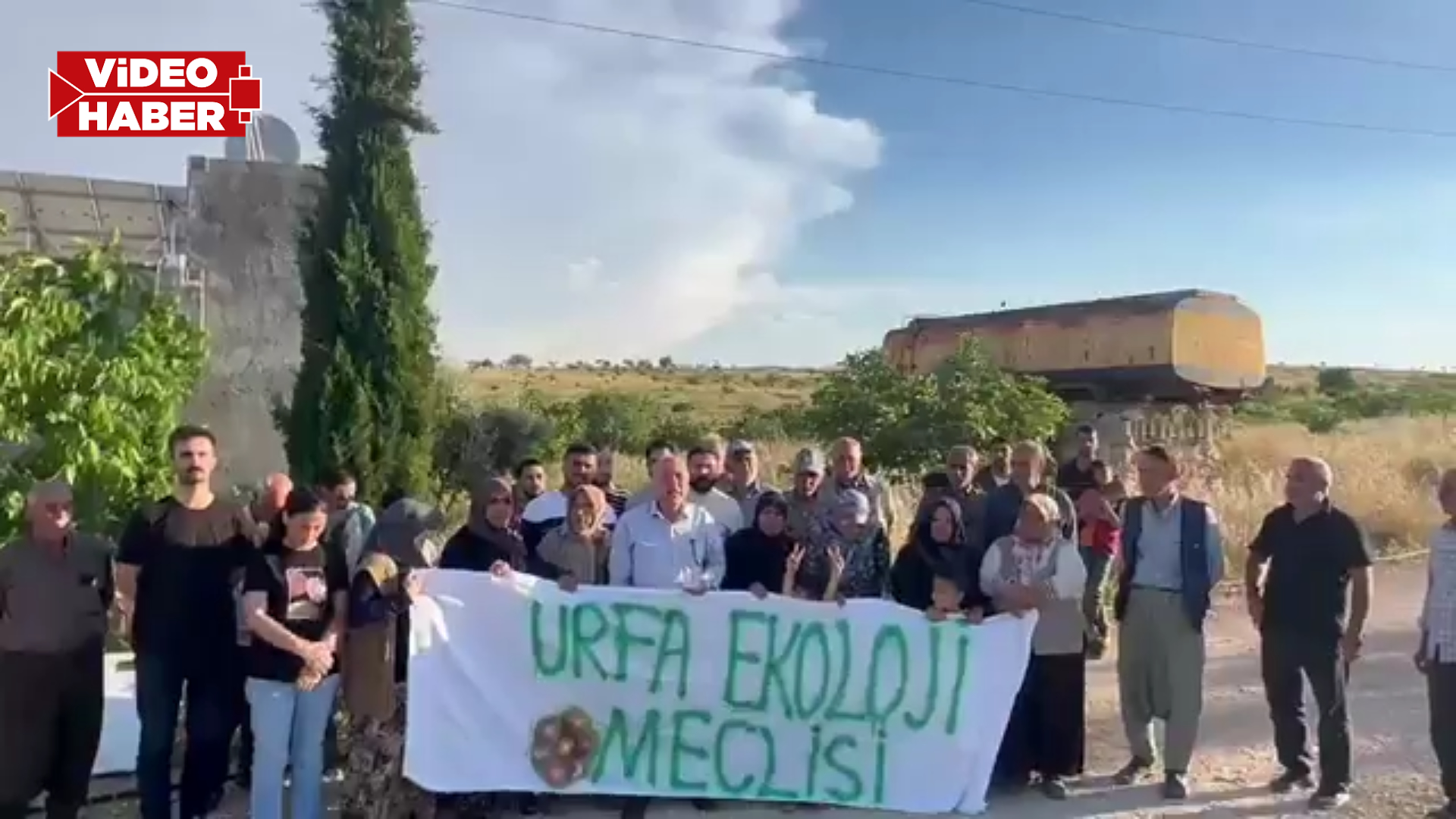 Şanlıurfa’da köylüler ayaklandı! Fıstık bahçelerinin ortasına beton santrali…