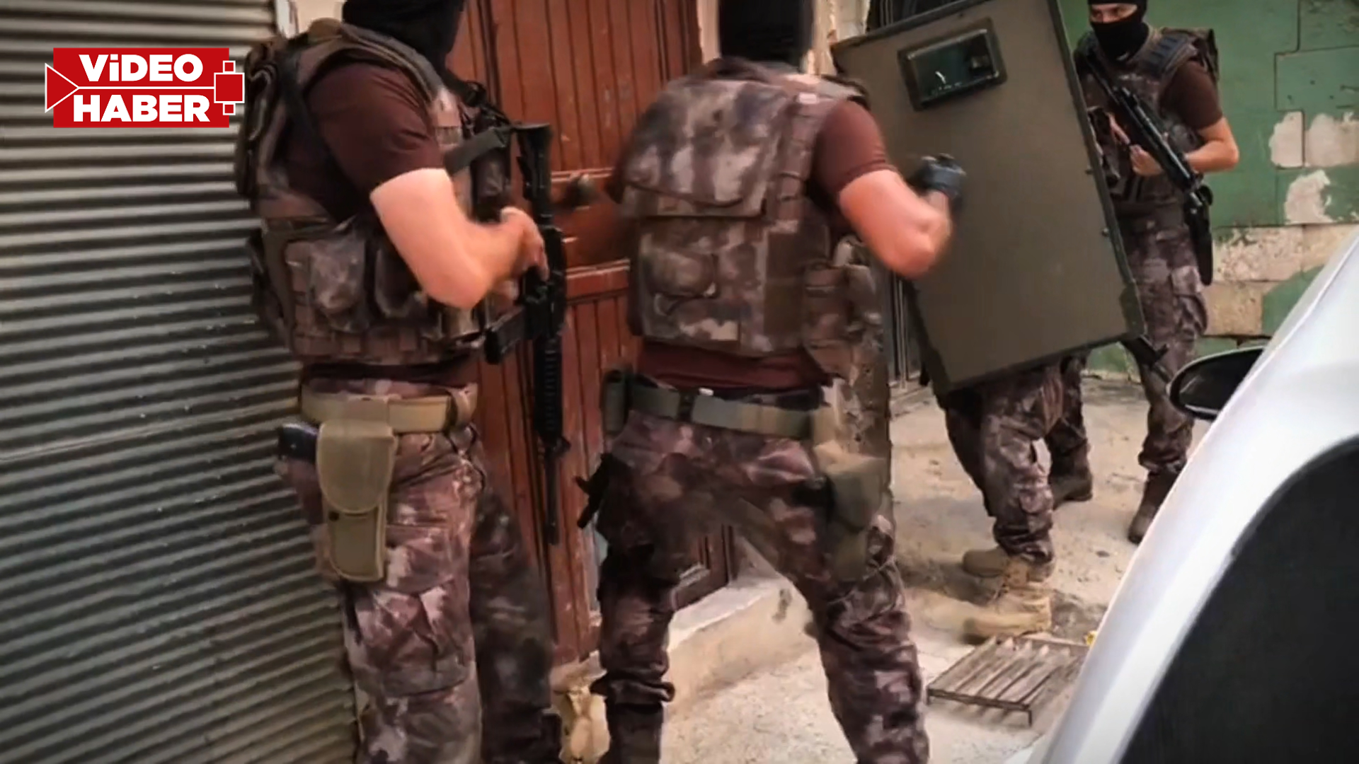 Şanlıurfa merkezli 4 ilde organize suç örgütüne dev operasyon: 21 gözaltı