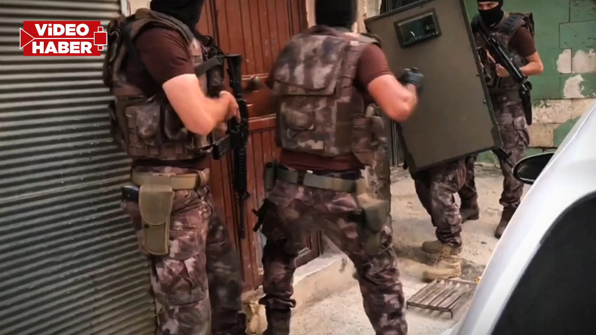 Şanlıurfa merkezli 4 ilde organize suç örgütüne dev operasyon: 21 gözaltı
