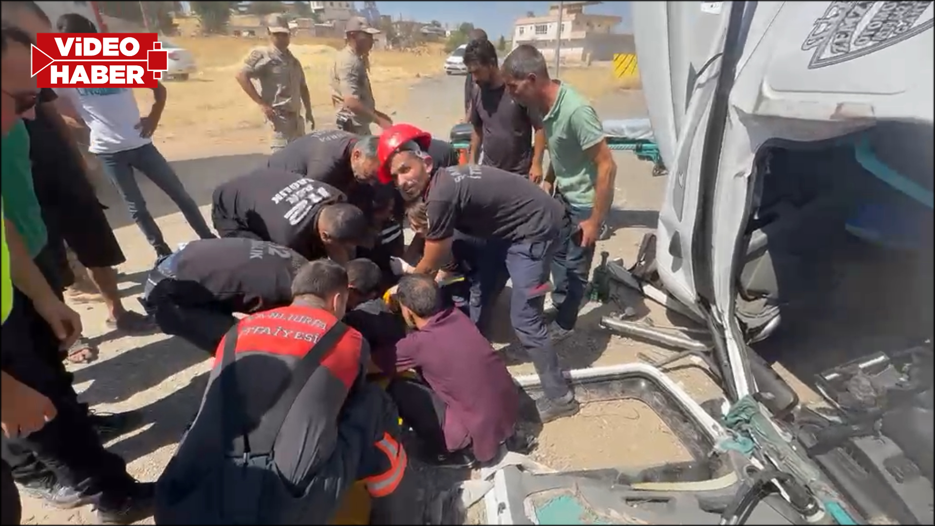 Şanlıurfa’da trafik kazası can aldı: Ölü ve yaralı var