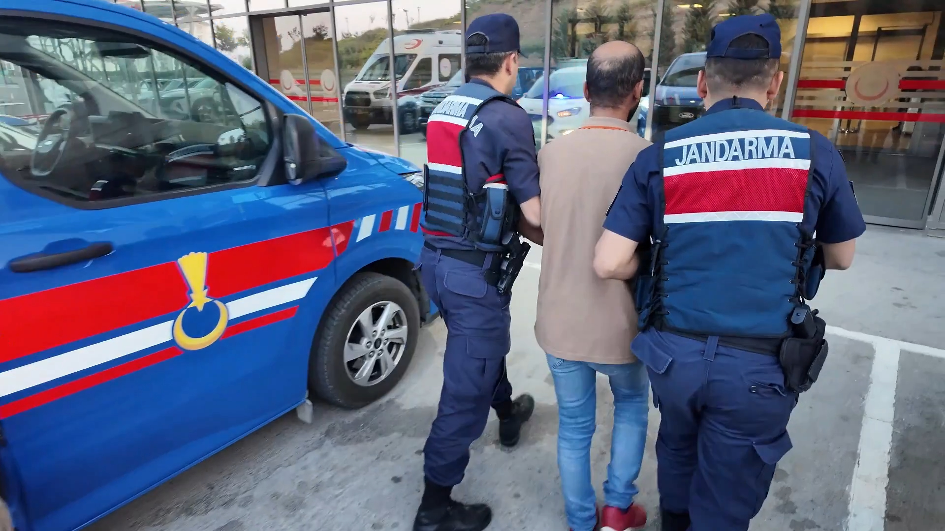 30 ilde DEAŞ'a dev operasyon: 104 gözaltı