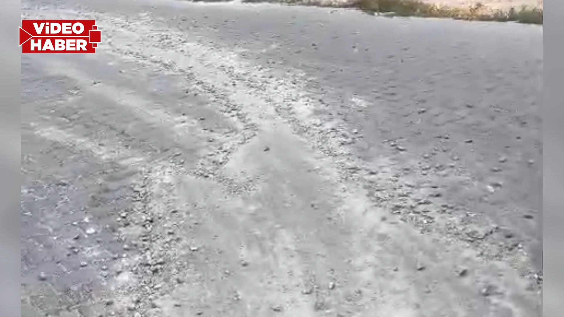 Şanlıurfa'da yollar "gavur malı" gibi!