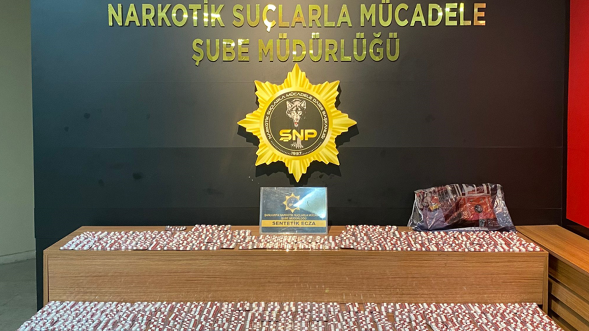 Şanlıurfa’da 3 bin 234 adet sentetik hap ele geçirildi: 2 gözaltı
