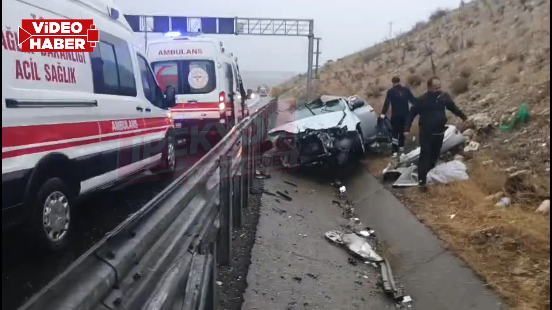 Şanlıurfa'da otoyolda feci kaza! Otomobil yoldan çıktı: Yaralılar var