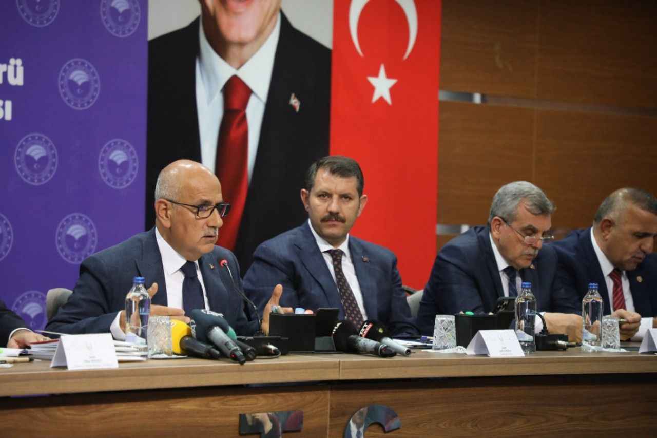 Bakan Kirişçi: Urfa'ya yakışmıyor!