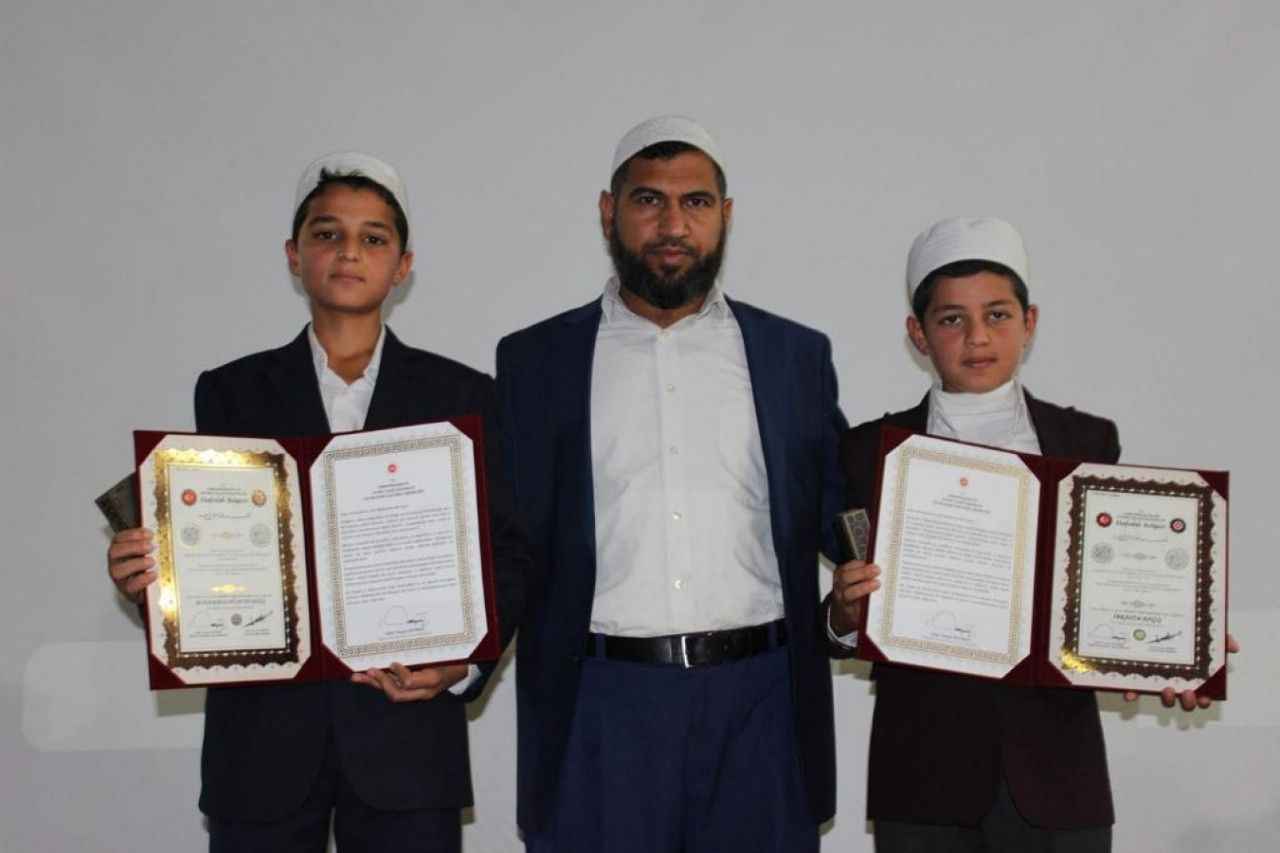 Haliliye'de küçük hafızlar icazetlerini aldı