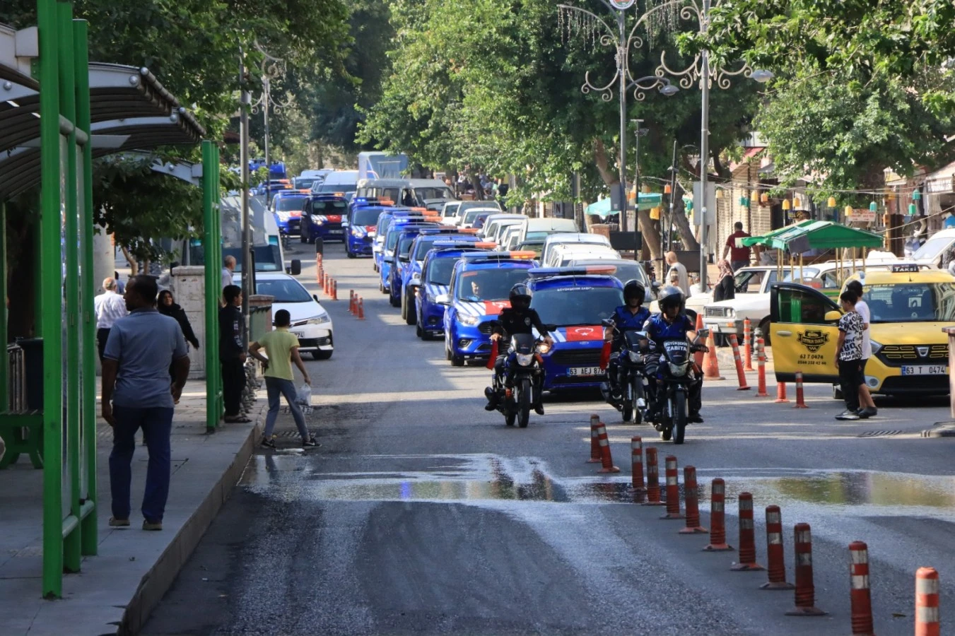 Urfa’da zabıtadan sirenler eşliğinde şehir turu