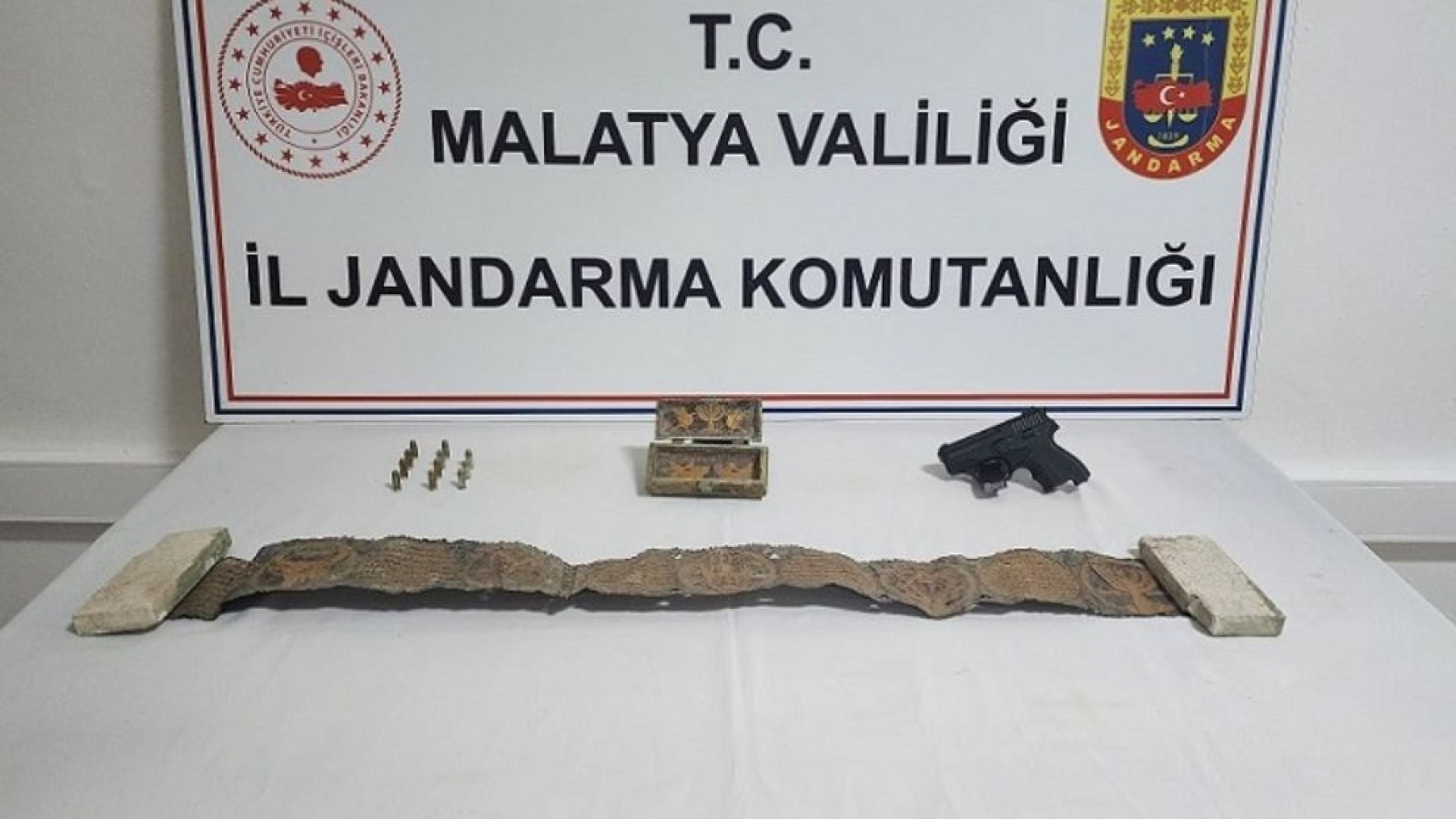 Urfa'dan çıkan 3 bin 500 yıllık tarihi eser Malatya'da ele geçirildi