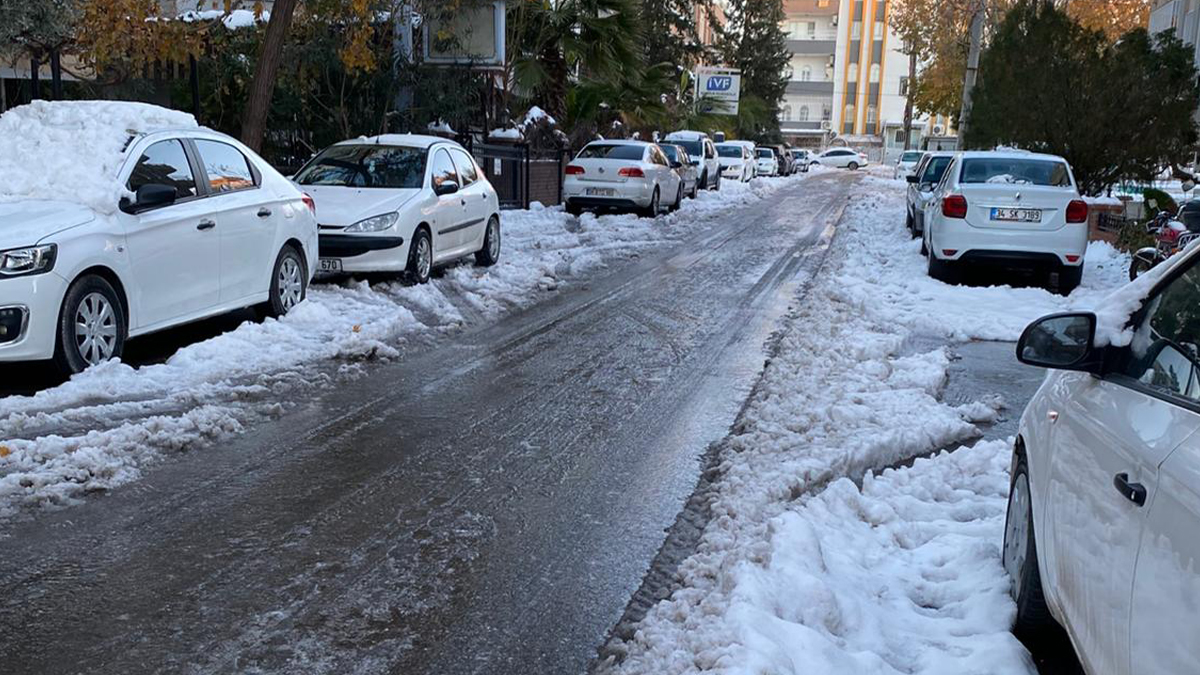 Şanlıurfa’da buzlanma uyarısı! Yollar kaygan, dikkatli olun