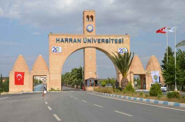 Harran Üniversitesi öğrencileri yaz okulu için çağrıda bulundu
