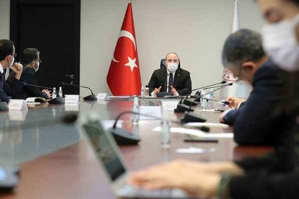 BioNTech aşısı için kritik görüşme: Türkiye'de mi üretilecek?