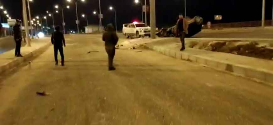 Çevik Kuvvet Kavşağında feci kaza: Yaralılar var