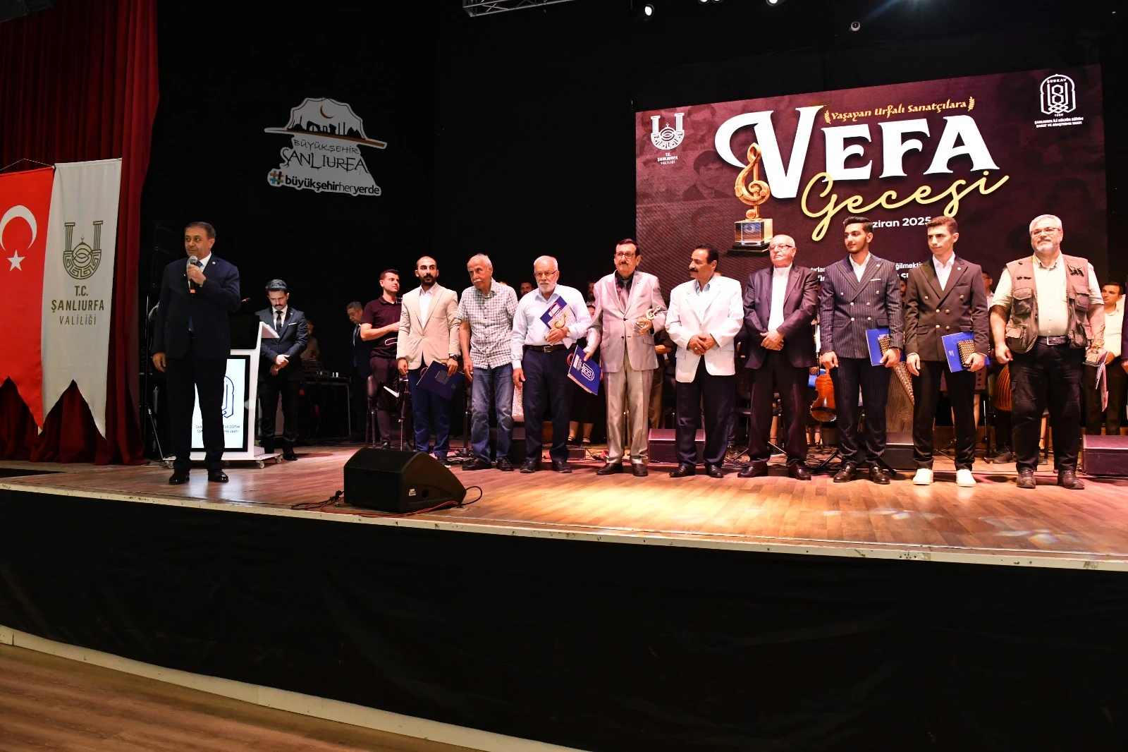 Yaşayan Urfalı sanatçılara vefa